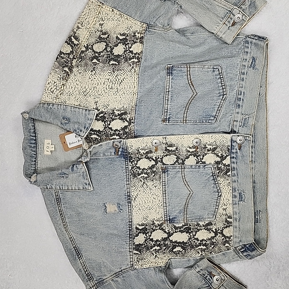 POL Denim Snake Distressed Crop Jacket With Pockets New With Tags